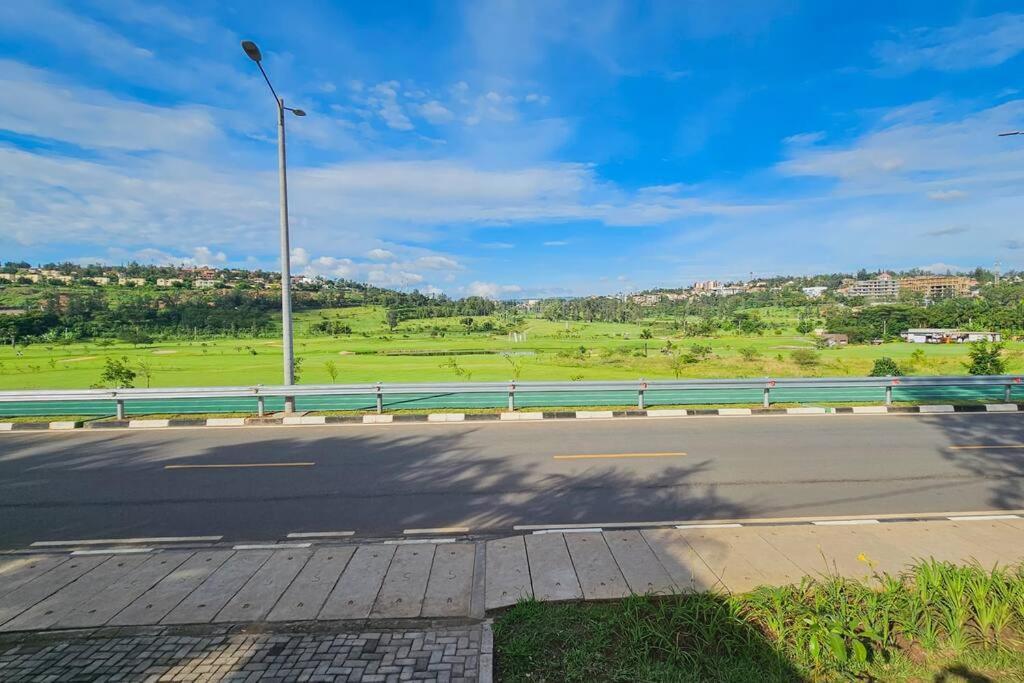 Complete 4-Bedroom House Facing Kigali Golf Course Luaran gambar